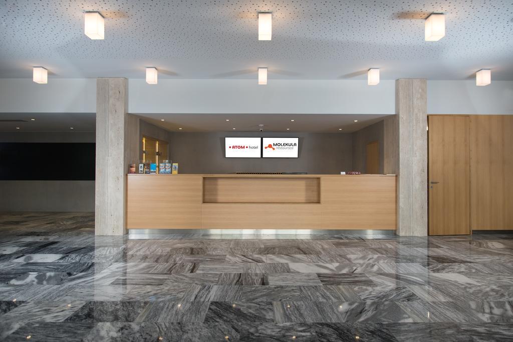 特热比奇原子酒店 Třebíč 外观 照片
