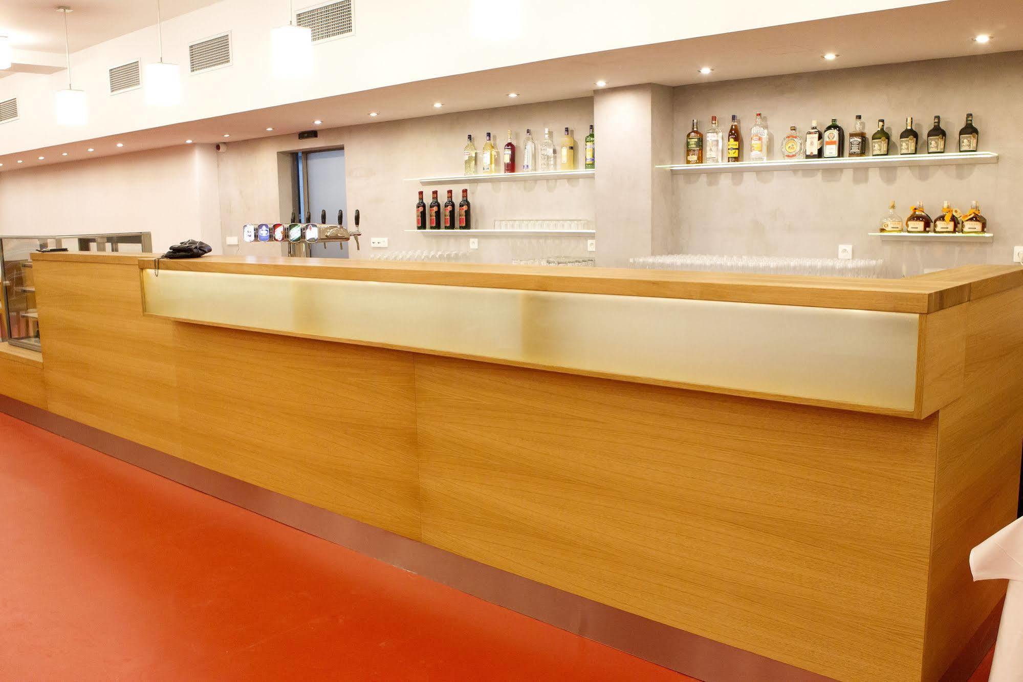 特热比奇原子酒店 Třebíč 外观 照片
